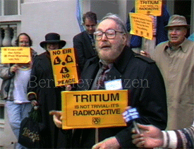 Attorney Don Jelinek speaking to the Berkeley Progressives say no to radioactive Tritium releases at LBNL press conference