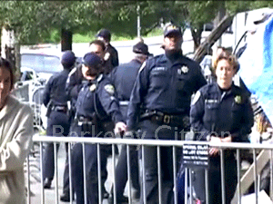 UC Police attempt to block resuppy of tree-sitters at  Berkeley Memorial Oak Grove
